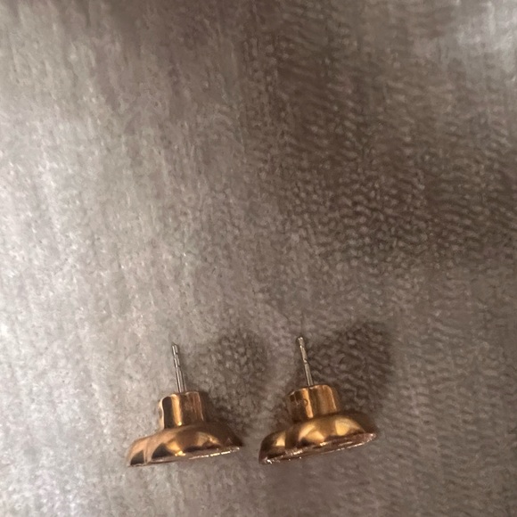Michael Kors heart stud earrings - Picture 2 of 3